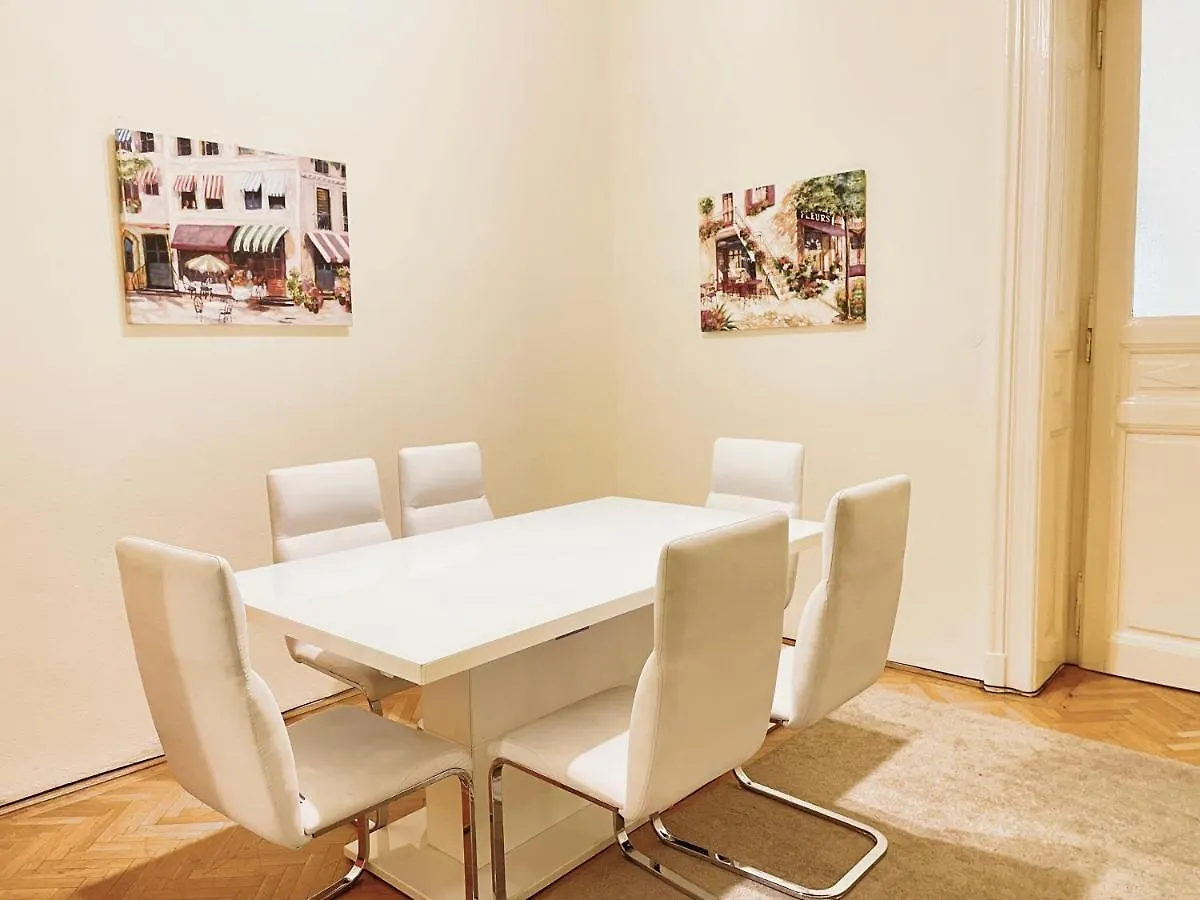 Central Vintage Residency - Balcony & Ac Apartment Budapest